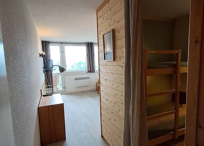 Au Pied Des Pistes, Vue Sur Le Mont Blanc - Fr-1-181-2616 *